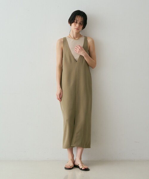 qualite（カリテ）の「※タンクトップ付き【接触冷感・吸水速乾・UVカット・防シワ】3WAYジョーゼットアメスリワンピ　夏服　きれいめ（ワンピース・レディース・ブラック/カーキ・38/36）」の13枚目の写真