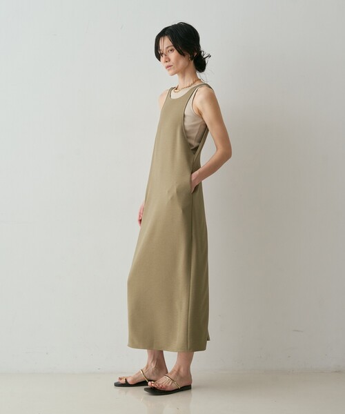 qualite(カリテ)の「※タンクトップ付き【接触冷感・吸水速乾・UVカット・防シワ】3WAYジョーゼットアメスリワンピ 夏服 きれいめ(ワンピース・レディース・ブラック/カーキ・38/36)」の18枚目の写真