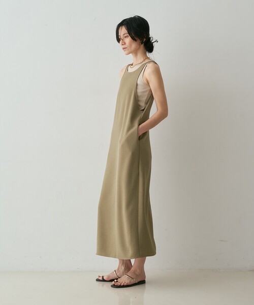 qualite(カリテ)の「※タンクトップ付き【接触冷感・吸水速乾・UVカット・防シワ】3WAYジョーゼットアメスリワンピ 夏服 きれいめ(ワンピース・レディース・ブラック/カーキ・38/36)」の19枚目の写真