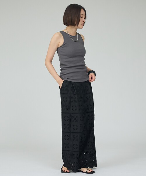 qualite（カリテ）の「※タンクトップ付き【接触冷感・吸水速乾・UVカット・防シワ】3WAYジョーゼットアメスリワンピ　夏服　きれいめ（ワンピース・レディース・ブラック/カーキ・38/36）」の7枚目の写真
