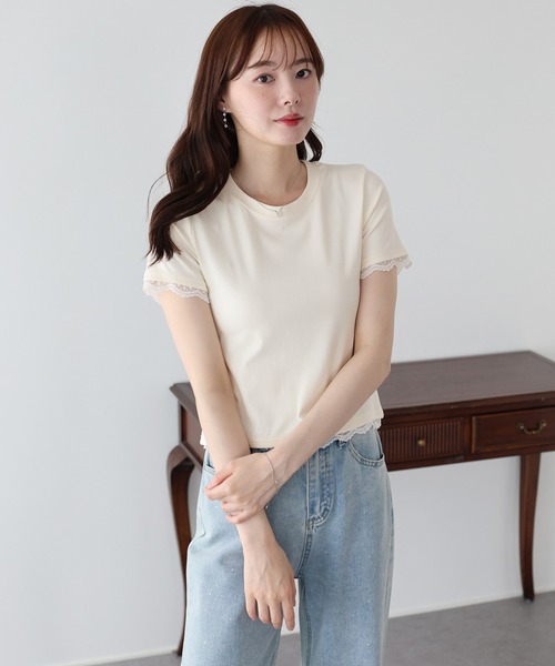 BLUEEAST(ブルーイースト)の「レースドッキングTシャツ(Tシャツ/カットソー・レディース・ブルー/ブラック/ベージュ/ホワイト・MEDIUM)」の2枚目の写真