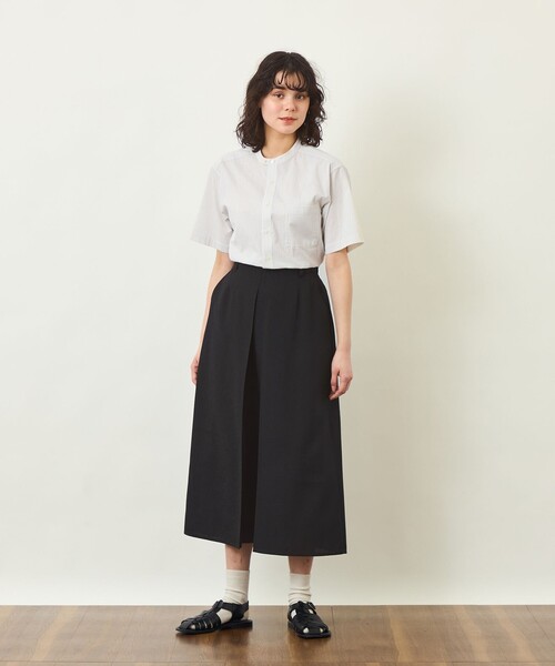 MACKINTOSH PHILOSOPHY(マッキントッシュ フィロソフィー)の「GREY LABEL コットンコードボイル バンドカラーシャツ(シャツ/ブラウス・レディース・ダークネイビー/ベージュ系その他4・2/6)」の4枚目の写真