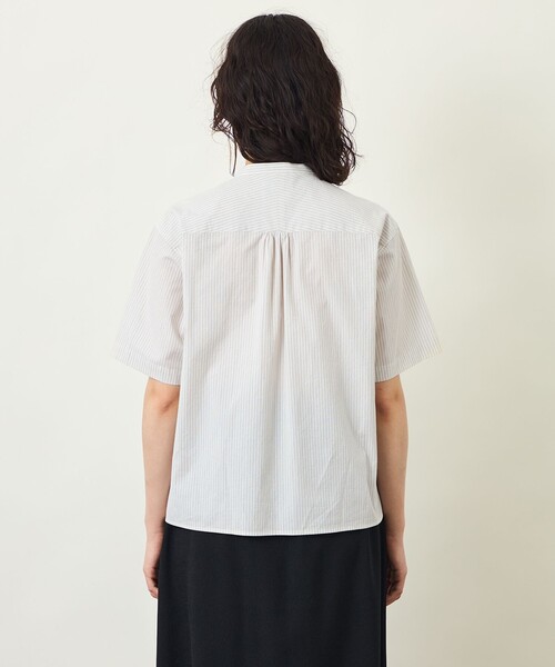 MACKINTOSH PHILOSOPHY(マッキントッシュ フィロソフィー)の「GREY LABEL コットンコードボイル バンドカラーシャツ(シャツ/ブラウス・レディース・ダークネイビー/ベージュ系その他4・2/6)」の7枚目の写真