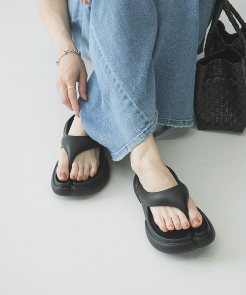 ☆極美品☆ PAES NEW FLIPFLOP 24cm サンダル ブラック PAES（ペイズ）の「Paes NEW FLIPFLOP（サンダル）」 - WEAR