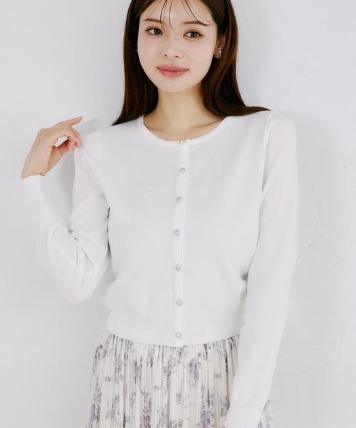 tocco closet(トッコ クローゼット)の「UVカット&接触冷感&ハンドウォッシュ♪ビジュー釦カーディガン(カーディガン/ボレロ・レディース・ネイビー/レッド/オフホワイト・M)」の1枚目の写真