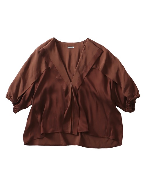 DRESSLAVE（ドレスレイブ）の「design yoke silky blouse(デザインヨークシルキーブラウス)（シャツ/ブラウス・レディース・ブラウン/キャメル・38）」の2枚目の写真