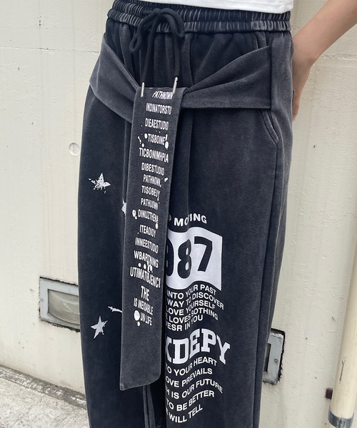 ROGER AND RAW(ロジャーアンドロウ)の「腰巻フェイクレイヤード スウェットパンツ(スウェットパンツ・レディース・ブラック/グレー/ネイビー・FREE)」の12枚目の写真