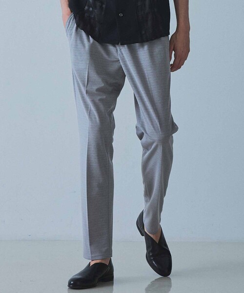 5351 POUR LES HOMMES（ゴーサンゴーイチプールオム）の「シャンブレー テーパードパンツ（スラックス・メンズ・ブラック/グレー・50/48/46/44）」の4枚目の写真