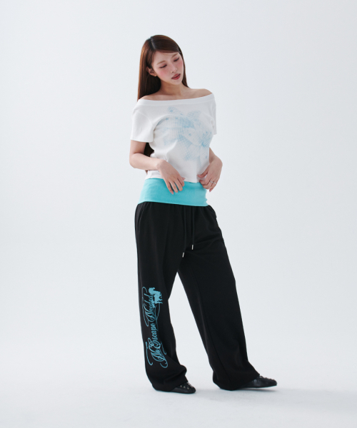 ESCAPEFROM（エスケープフロム）の「[ESCF x ハットゥデイ] ハーフトーンリリーボートネックスリムフィット半袖Tシャツホワイト（Tシャツ/カットソー・レディース・その他・MEDIUM）」の4枚目の写真