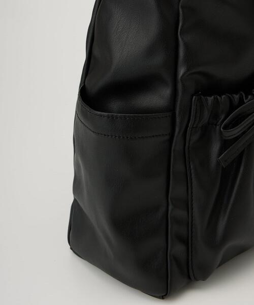 INGNI(イング)の「ポケット付ギャザーショルダーバッグ(ハンドバッグ・レディース・ブラック/オフホワイト・ONE SIZE)」の22枚目の写真