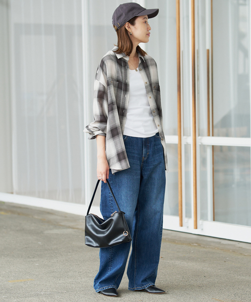 SLOBE IENA(スローブイエナ)の「《WEB限定カラーあり/追加》ビエラチェックルーズシャツ(シャツ/ブラウス・レディース・ブラック/ネイビー/ブラウン・FREE)」の5枚目の写真
