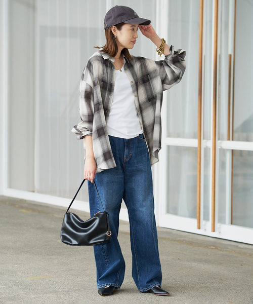 SLOBE IENA(スローブイエナ)の「《WEB限定カラーあり/追加》ビエラチェックルーズシャツ(シャツ/ブラウス・レディース・ブラック/ネイビー/ブラウン・FREE)」の6枚目の写真