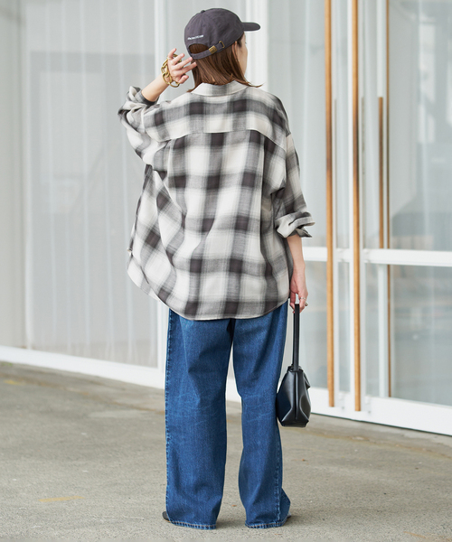 SLOBE IENA(スローブイエナ)の「《WEB限定カラーあり/追加》ビエラチェックルーズシャツ(シャツ/ブラウス・レディース・ブラック/ネイビー/ブラウン・FREE)」の8枚目の写真