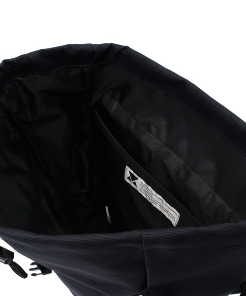 MAKAVELIC（マキャベリック）の「【MAKAVELIC】TRUCKS DOUBLE BELT DAYPACK（バックパック/リュック・メンズ・ホワイト/ネイビー・ﾌﾘ-）」の13枚目の写真