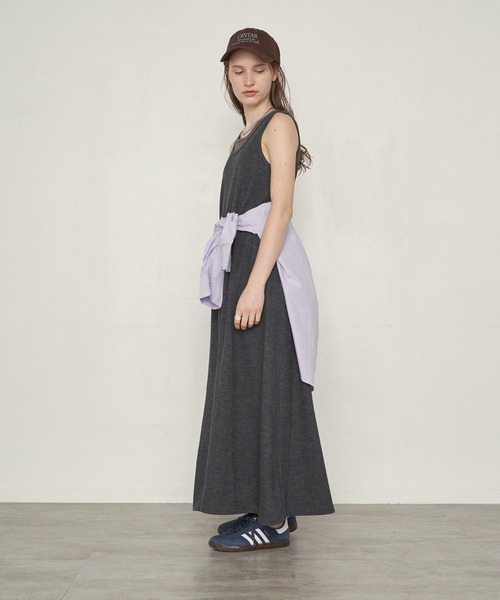 uchi.（ウチ）の「後スリット　ノースリーブタンクワンピース（ワンピース・レディース・チャコールグレー/パープル/ブラウン・FREE）」の22枚目の写真