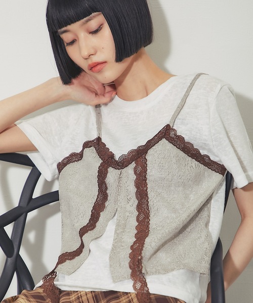 ANOTHER S(アナザーエス)の「レースビスチェレイヤードスラブシアーTシャツ(Tシャツ/カットソー・レディース・グレイッシュベージュ/オフホワイト/カーキ・FREE)」の2枚目の写真