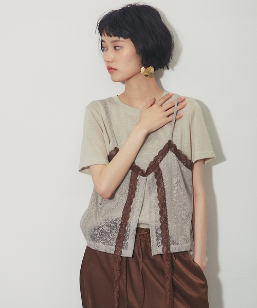 ANOTHER S(アナザーエス)の「レースビスチェレイヤードスラブシアーTシャツ(Tシャツ/カットソー・レディース・グレイッシュベージュ/オフホワイト/カーキ・FREE)」の10枚目の写真