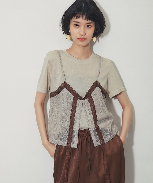 ANOTHER S(アナザーエス)の「レースビスチェレイヤードスラブシアーTシャツ(Tシャツ/カットソー・レディース・グレイッシュベージュ/オフホワイト/カーキ・FREE)」の8枚目の写真