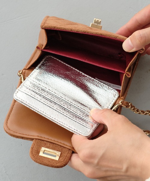 ZAKKA-BOX(ザッカボックス)の「スウェードライクキルティングミニポシェット(ショルダーバッグ・レディース・ブラウン/ブラック/キャメル・FREE)」の19枚目の写真