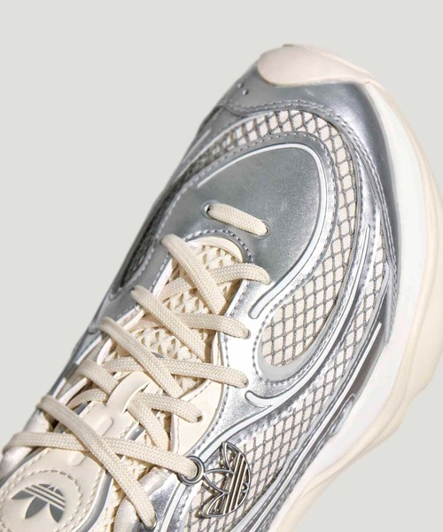 adidas(アディダス)の「オズヴィーナス / OZVENUZ W / アディダスオリジナルス adidas Originals / 厚底スニーカー(スニーカー・レディース・シルバー系その他・24.0cm/23.5cm/24.5cm/23.0cm/22.0cm/22.5cm/28.0cm/25.0cm/26.0cm/25.5cm/27.5cm/26.5cm/27.0cm)」の4枚目の写真