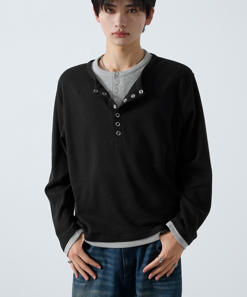 SERACE(セラス)の「【SERACE】Layered style henley neck long sleeve T-shirt / レイヤードスタイルヘンリーネックロンT(Tシャツ/カットソー・メンズ・ダークグレー/ブラック×グレー/グレー×ホワイト・S/L/M)」の4枚目の写真