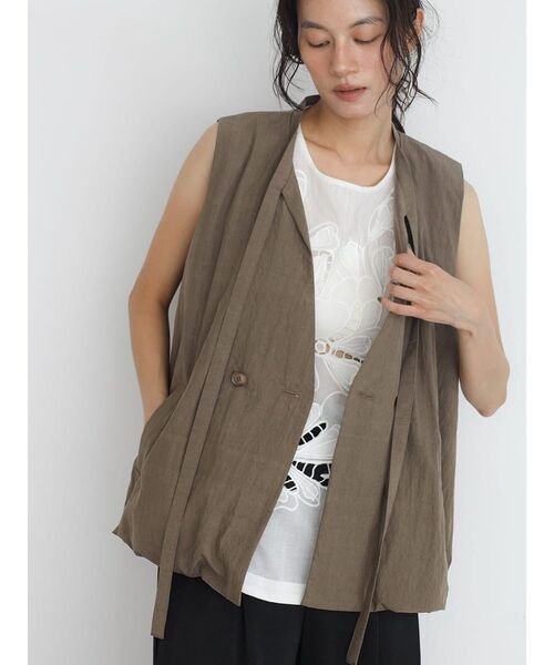 FIKA.(フィーカ)の「Long strap balloon vest(シャツ/ブラウス・レディース・ブラウン/グレー/ブラック・FREE)」の6枚目の写真