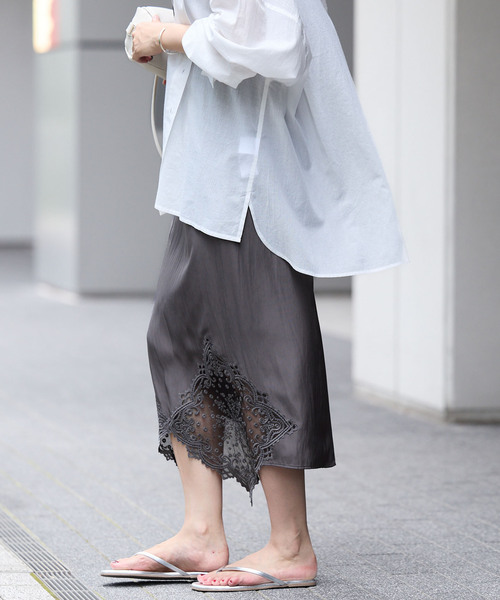 IENA（イエナ）の「バンダナレーススカート（スカート・レディース・チャコールグレー・36/38）」の7枚目の写真