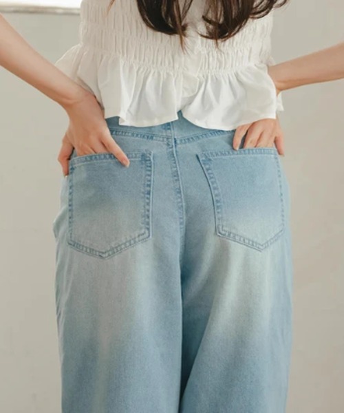 amr.(アムレ)の「フルールレースデニム(デニムパンツ・レディース・ライトブルー・M/S)」の10枚目の写真