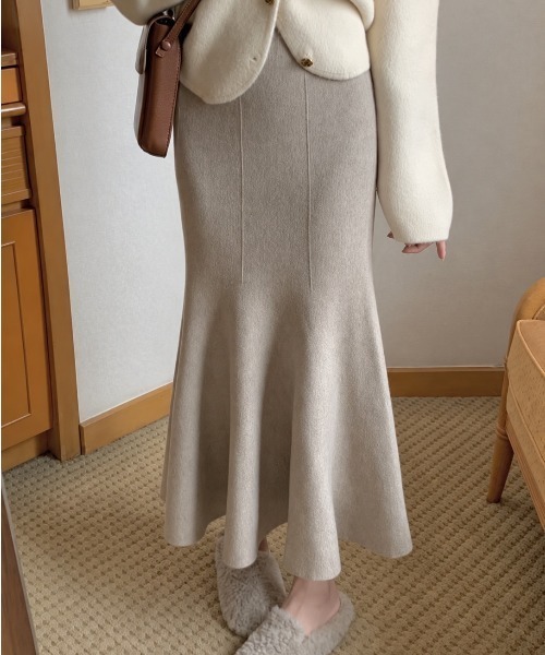 MELT(メルト)の「ニットマーメイドスカート(スカート・レディース・ホワイト/ベージュ/ブラック・FREE)」の3枚目の写真