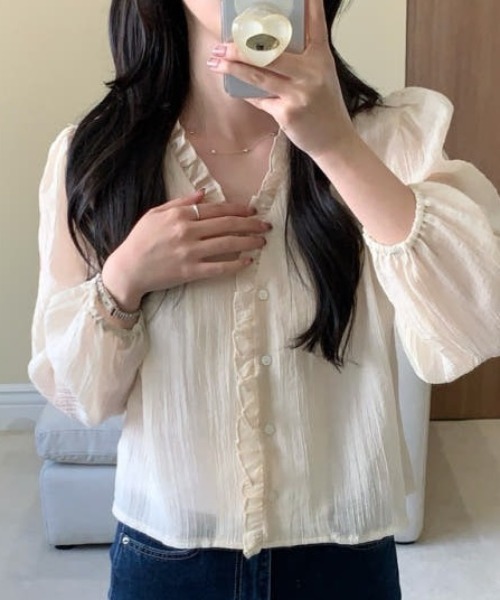 AMAJI(アマジ)の「フリル長袖シャツ(シャツ/ブラウス・レディース・ライトグリーン/ベージュ・FREE)」の3枚目の写真