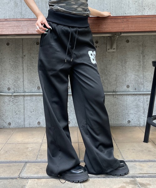 ROGER AND RAW(ロジャーアンドロウ)の「ナンバリング ワイドスウェットパンツ(スウェットパンツ・レディース・グレー/ブラック・FREE)」の9枚目の写真