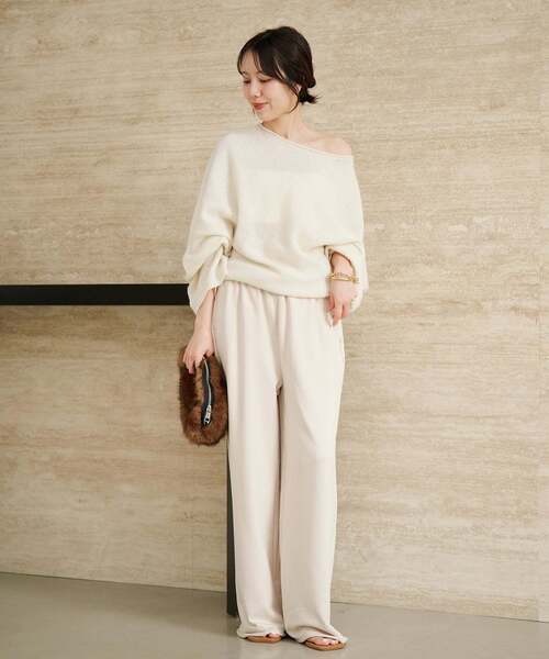 plage(プラージュ)の「《追加》Baby Alpaca ラグラン プルオーバー(ニット/セーター・レディース・チャコールグレー/サックスブルー/ホワイト/ナチュラル・FREE)」の13枚目の写真