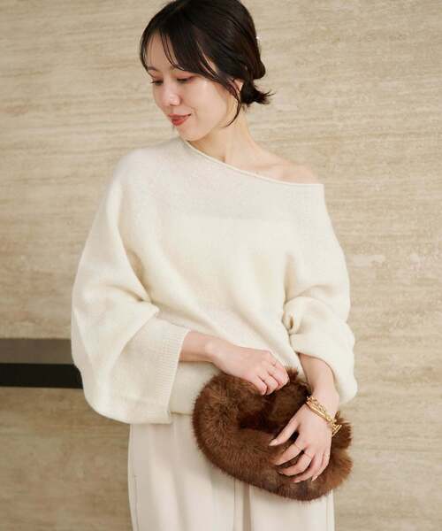 plage(プラージュ)の「《追加》Baby Alpaca ラグラン プルオーバー(ニット/セーター・レディース・チャコールグレー/サックスブルー/ホワイト/ナチュラル・FREE)」の17枚目の写真