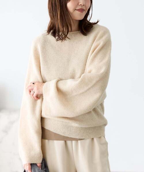plage(プラージュ)の「《追加》Baby Alpaca ラグラン プルオーバー(ニット/セーター・レディース・チャコールグレー/サックスブルー/ホワイト/ナチュラル・FREE)」の14枚目の写真
