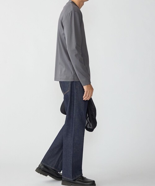 SHIPS(シップス)の「【WEB限定】SHIPS:〈接触冷感/手洗い可能〉100/2 クロスネック ビズ ロングスリーブ Tシャツ(Tシャツ/カットソー・メンズ・ホワイト/ネイビー/ブラック/チャコールグレー・SMALL/X-LARGE/MEDIUM/LARGE)」の9枚目の写真