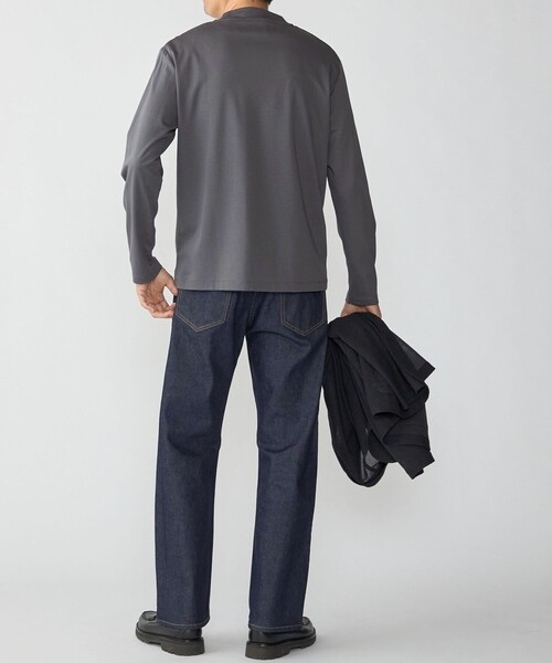 SHIPS(シップス)の「【WEB限定】SHIPS:〈接触冷感/手洗い可能〉100/2 クロスネック ビズ ロングスリーブ Tシャツ(Tシャツ/カットソー・メンズ・ホワイト/ネイビー/ブラック/チャコールグレー・SMALL/X-LARGE/MEDIUM/LARGE)」の10枚目の写真