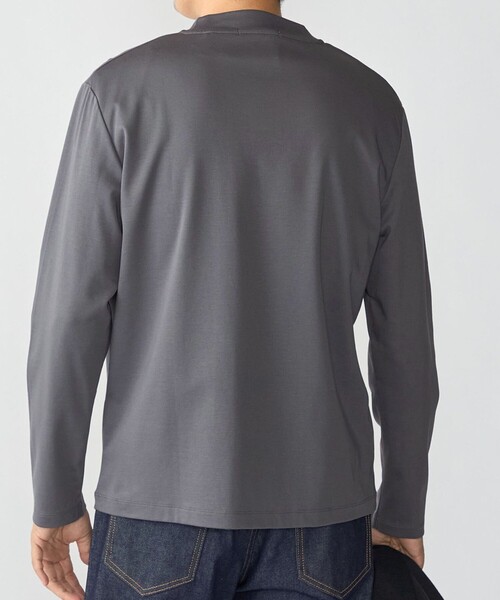 SHIPS(シップス)の「【WEB限定】SHIPS:〈接触冷感/手洗い可能〉100/2 クロスネック ビズ ロングスリーブ Tシャツ(Tシャツ/カットソー・メンズ・ホワイト/ネイビー/ブラック/チャコールグレー・SMALL/X-LARGE/MEDIUM/LARGE)」の13枚目の写真
