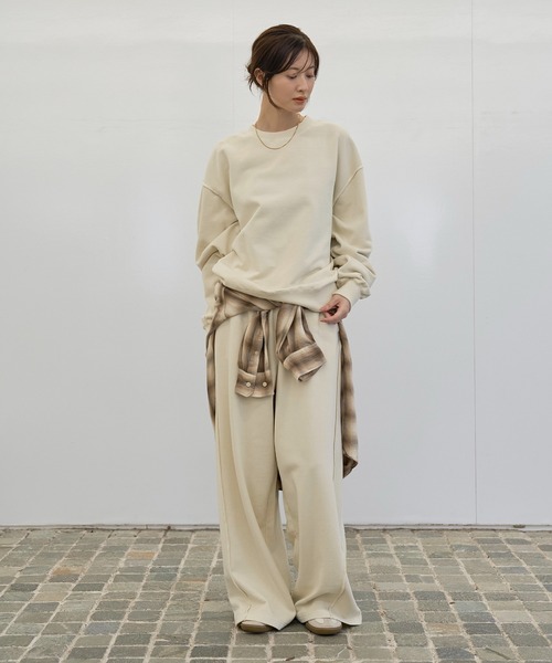 meilmada（メイルマダ）の「ピグメントスウェットセットアップ（セットアップ・レディース・アイボリー/チャコールグレー・FREE）」の14枚目の写真