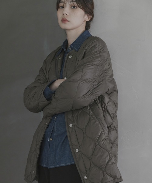 URBAN RESEARCH Sonny Label(アーバンリサーチサニーレーベル)の「『別注』TAION×Sonny Label ミリタリーダウンジャケット(ダウンジャケット/コート・レディース・カーキ/ブラウン/ブラック・FREE)」の10枚目の写真