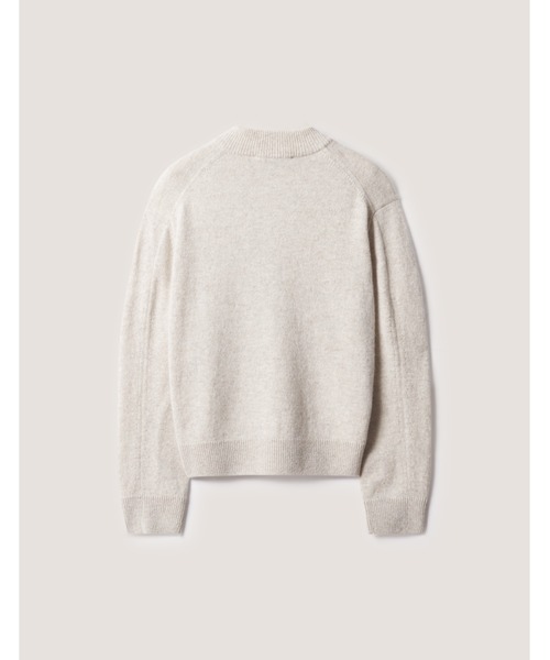 Maison Kitsune(メゾンキツネ)の「FOX HEAD LAMBSWOOL HIGH NECK CARDIGAN(カーディガン/ボレロ・レディース・ブラウン/ライトベージュ・M/XS/L/XL/S)」の10枚目の写真