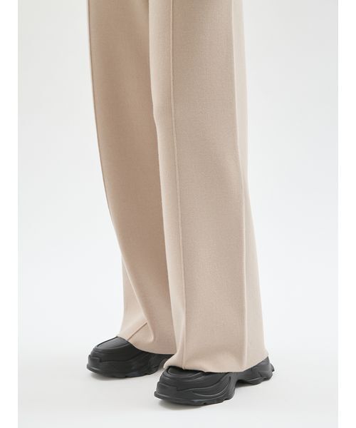 emmi(エミ)の「ウールミックスニットパンツ【セットアップ対応】(その他パンツ・レディース・チャコールグレー/ベージュ・F)」の8枚目の写真