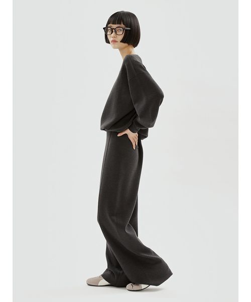emmi(エミ)の「ウールミックスニットパンツ【セットアップ対応】(その他パンツ・レディース・チャコールグレー/ベージュ・F)」の15枚目の写真