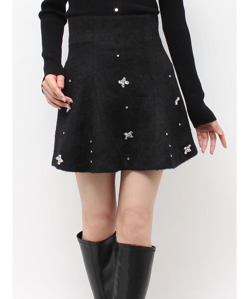 MERCURYDUO(マーキュリーデュオ)の「シャギーバックZIPミニスカパン(スカート・レディース・アイボリー/ブラック・MEDIUM/SMALL)」の2枚目の写真