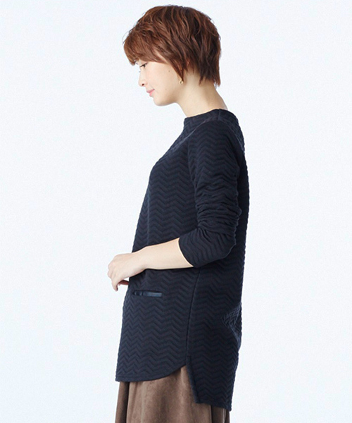 IEDIT（イディット）の「ＩＥＤＩＴレーベルコレクション　着映え鮮度を上げる　エアリーコットンキャンディーチュニック　　（チュニック・レディース・チャコールグレー/ブラック/ネイビー/オフホワイト・MEDIUM/XX-LARGE/LARGE/SMALL/X-LARGE）」の8枚目の写真