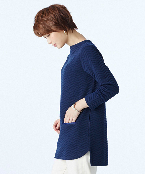 IEDIT（イディット）の「ＩＥＤＩＴレーベルコレクション　着映え鮮度を上げる　エアリーコットンキャンディーチュニック　　（チュニック・レディース・チャコールグレー/ブラック/ネイビー/オフホワイト・MEDIUM/XX-LARGE/LARGE/SMALL/X-LARGE）」の11枚目の写真