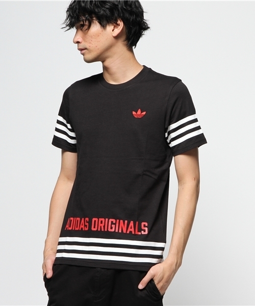 adidas（アディダス）の「オリジナルス Tシャツ [STREET GRAPHIC TEE]（Tシャツ/カットソー・メンズ・ホワイト/ブラック/ブルー・X-LARGE/LARGE/SMALL/XXX-LARGE/XX-LARGE/X-SMALL/MEDIUM）」の2枚目の写真