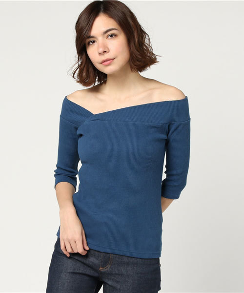 EGOIST（エゴイスト）の「アシメデコルテテレコトップ（Tシャツ/カットソー・レディース・ライトブラウン/ブルー/ホワイト/ブラック・FREE）」の16枚目の写真