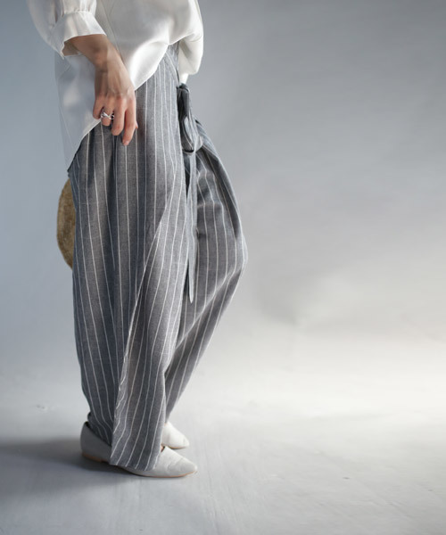 antiqua（アンティカ）の「ストライプカフェパンツ（その他パンツ・レディース・グレー系その他・FREE）」の8枚目の写真