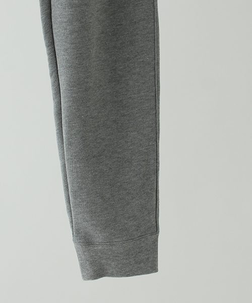 NUMBER (N)INE DENIM（ナンバーナインデニム）の「【NUMBER (N)INE DENIM】STUDIOUS限定音符プリントスウェットテーパードジョガーパンツ（その他パンツ・メンズ・ブラック/グレー・SMALL/LARGE/MEDIUM）」の5枚目の写真