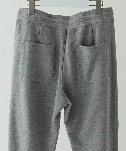 NUMBER (N)INE DENIM（ナンバーナインデニム）の「【NUMBER (N)INE DENIM】STUDIOUS限定音符プリントスウェットテーパードジョガーパンツ（その他パンツ・メンズ・ブラック/グレー・SMALL/LARGE/MEDIUM）」の7枚目の写真